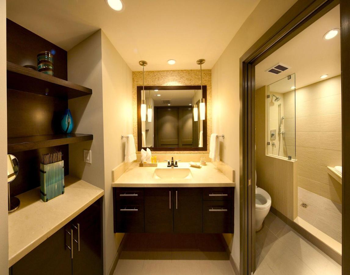 Lahaina Shores Beach Resort Екстер'єр фото